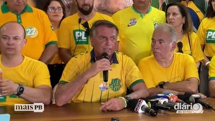 Durante coletiva em João Pessoa, Bolsonaro cita temas polêmicos e diz que “não é bandido”