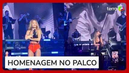 Cantora Rita Ora se emociona ao cantar parceria com Liam Payne, após morte do artista