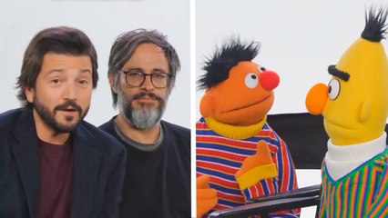 Gael García y Diego Luna sorprenden al aparecer junto a Beto y Enrique de Plaza Sésamo
