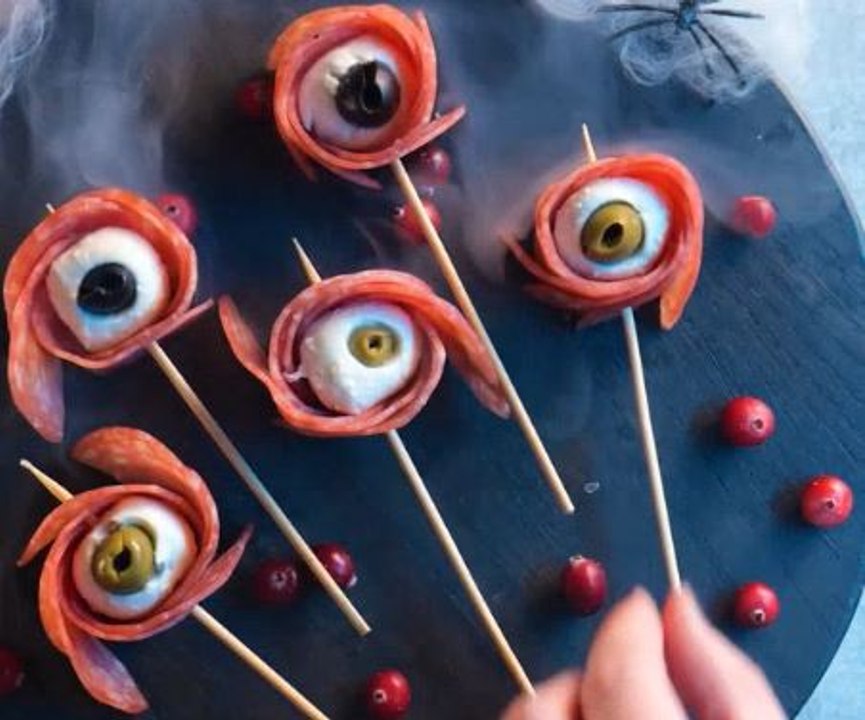 Halloween snacks ideas to get you into the spooky spirit!