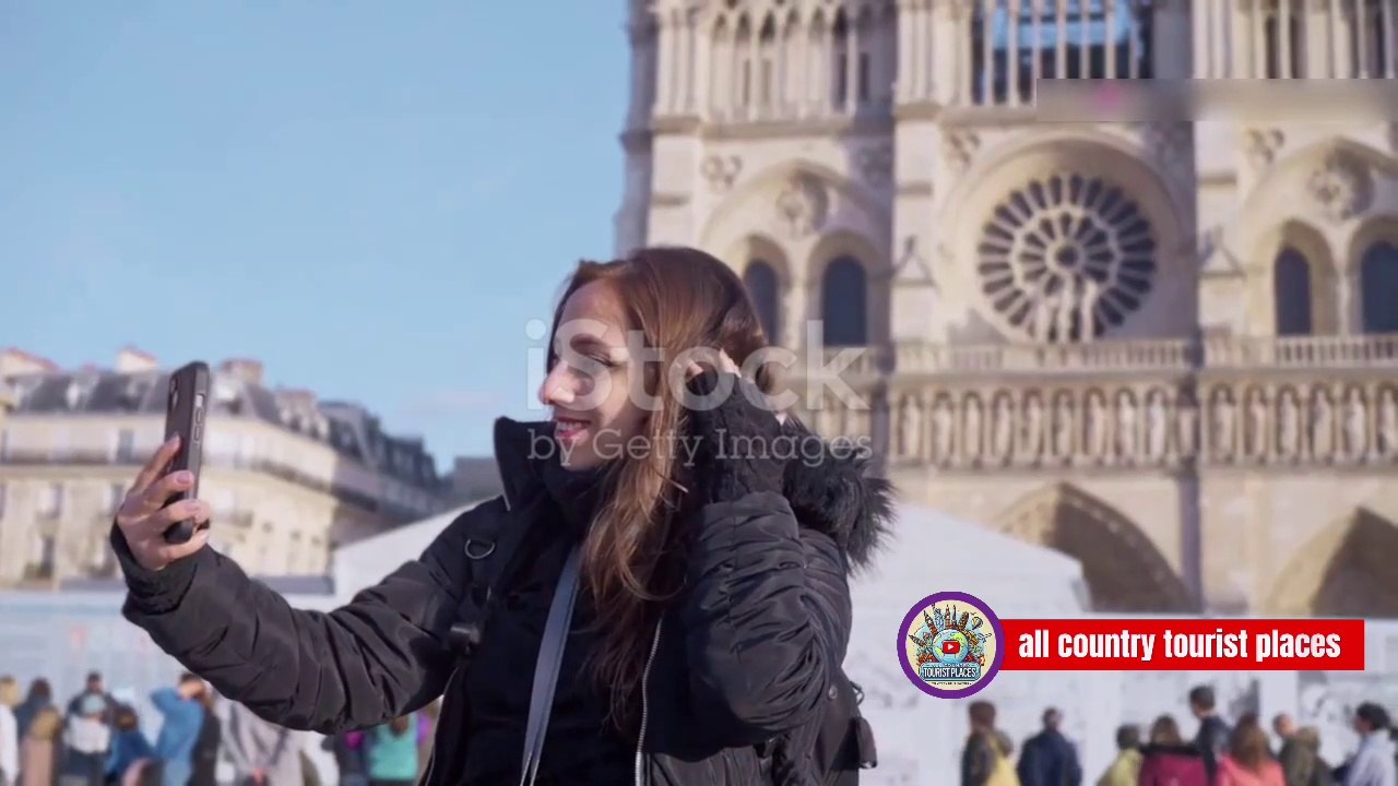 Top 10 Must-Visit Places in France | Explore France’s Best Tourist Destinations!