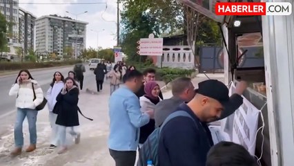 Jahrein'in tahliyesine sevinen vatandaş, ilginç bir kutlama yaptı