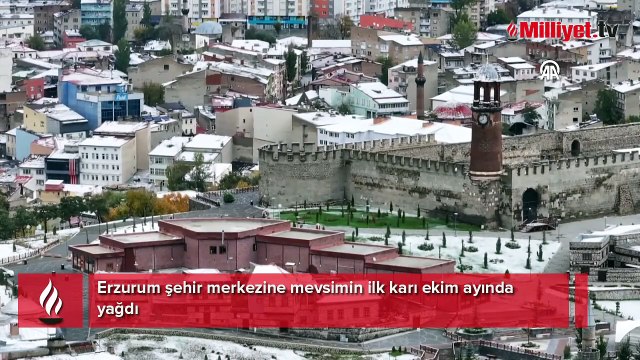 Erzurum şehir merkezine mevsimin ilk karı yağdı