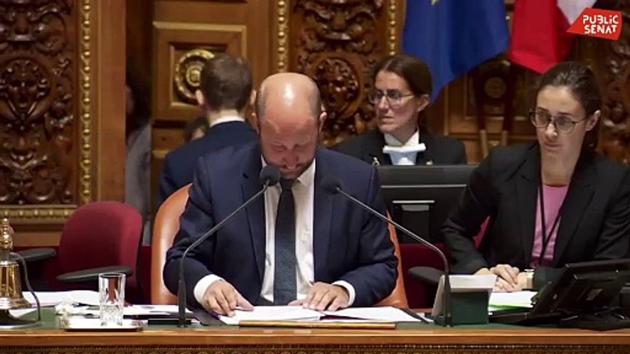 Regardez le coup de colère du sénateur Olivier Paccaud qui défend la pluralité et la diversité dans les médias: "Sans le JDD, sans CNews, sans Europe 1, notre paysage démocratique perdrait de sa pluralité, de sa vitalité, de sa crédibilité"