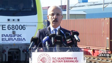Bakan Uraloğlu: Yılda 600 trenle yük taşınacak