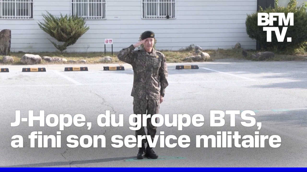 J-Hope, membre du groupe BTS, accueilli par des fans à la fin de son service militaire