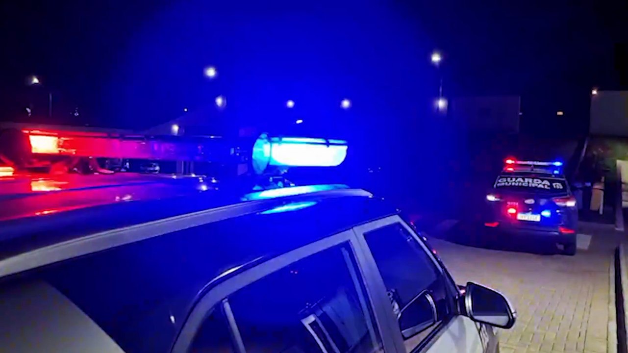 Homem é detido após importunar jovem em tabacaria, agredir homem e desacatar GM