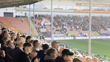 Blackpool fans pay their respects to Steve Bruce and his family