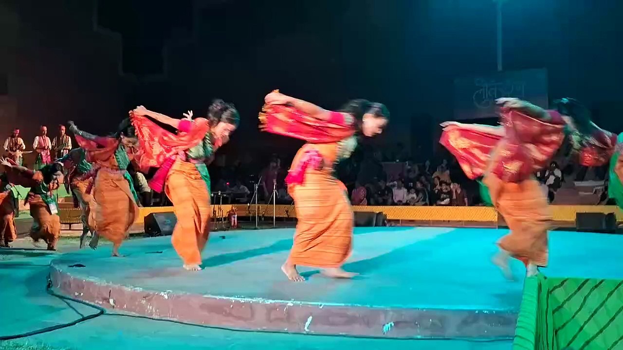 [_Bodo_Daosri_Delai_Dance_]_Assam_s_performance__Jaipur__2024___Bagurumba(720p)