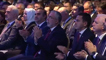 Cumhurbaşkanı Erdoğan: 6 Şubat depremlerinin yol açtığı 104 milyar dolarlık faturaya rağmen, ekonomi programımızın olumlu etkilerini görmeye başladık