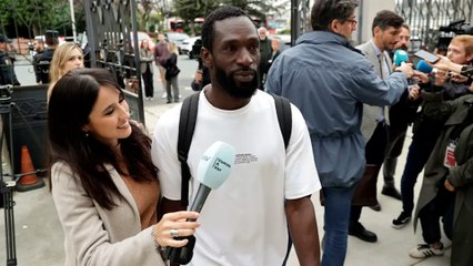 Un senegalés que auxilió a Samuel Luiz: "Había un grupo de chicos pateándole. Estaba lleno de sangre"