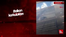Diyarbakır'da balkon korkuluklarına çıkan çocuğu, 3’üncü kata tırmanıp kurtardı