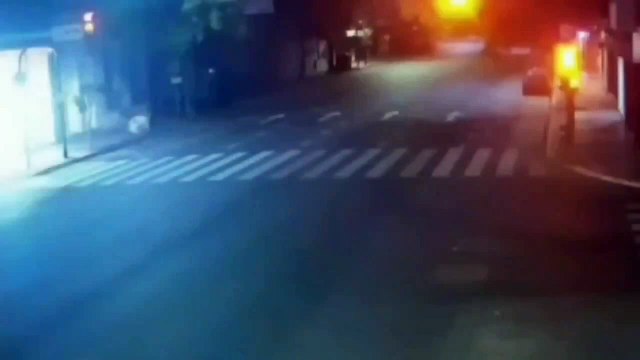 Momentos previos al choque contra la fiambreria