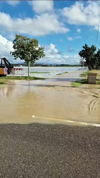 Piena del Cecina, diverse strade chiuse