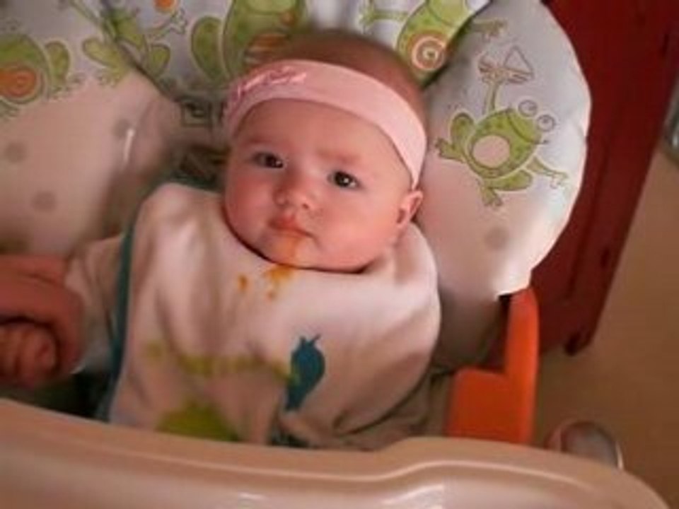 1ere cuilliere de petit pot