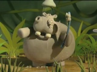 Un hippo sous la douche
