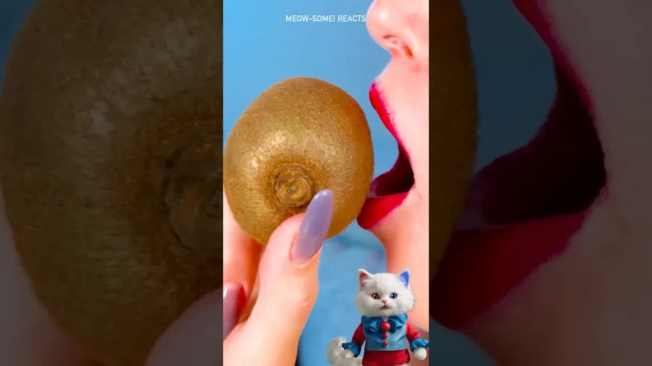 OH, MY GOSH!  She exposed Mr. Kiwi! 