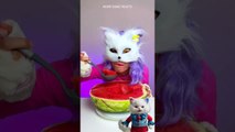 How do Cats Eat Watermelon? 