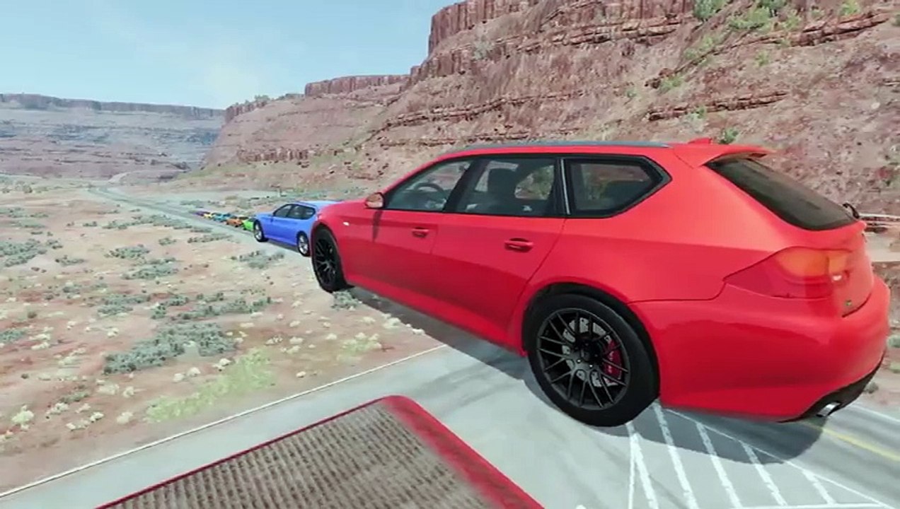 Giant & Small Cars vs Giant Pit – BeamNG.Drive Fun Gameplay w beamng