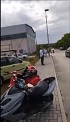 L'incendio nella fabbrica di vetroresina