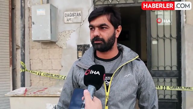 Depremde Evi Hasar Gören Vatandaş O Anı Anlattı