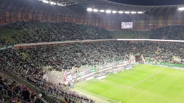 Doping i oprawy kibiców Lechii Gdańsk oraz Legii Warszawa