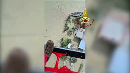 Licata (AG) – Esonda fiume Salso, persone recuperate sui tetti (19.10.24)