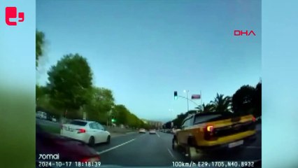 11 aracın hasar gördüğü zincirleme kaza kamerada