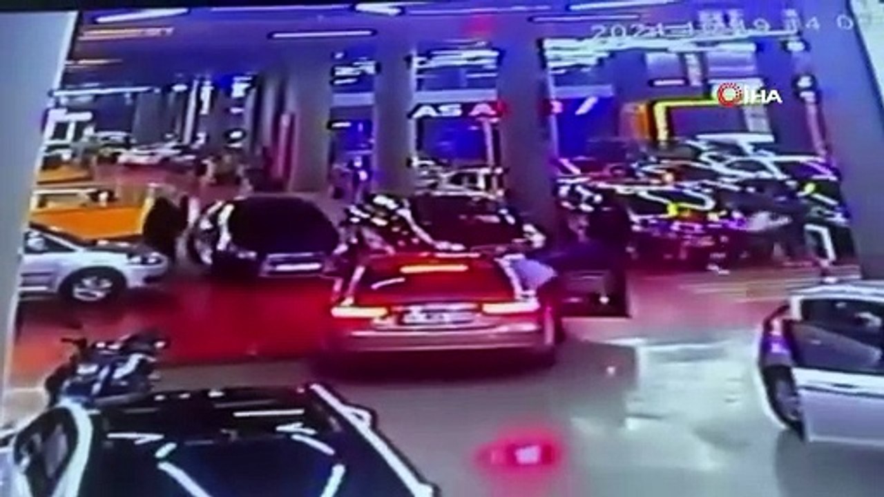 Kadın Kılığına Giren Saldırgan Husumetlisini Acımasızca Kurşunladı