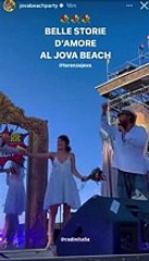 Jovanotti celebra un matrimonio. E riceve in regalo la maglia della Vastese