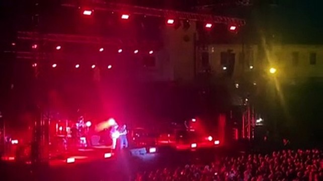 Venditti e De Gregori alla Civitella, l'apprezzamento in dialetto durante il concerto