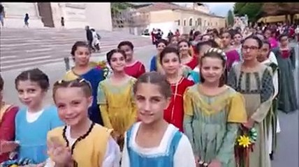 Perdonanza, ciclista ucraino porta la fiaccola