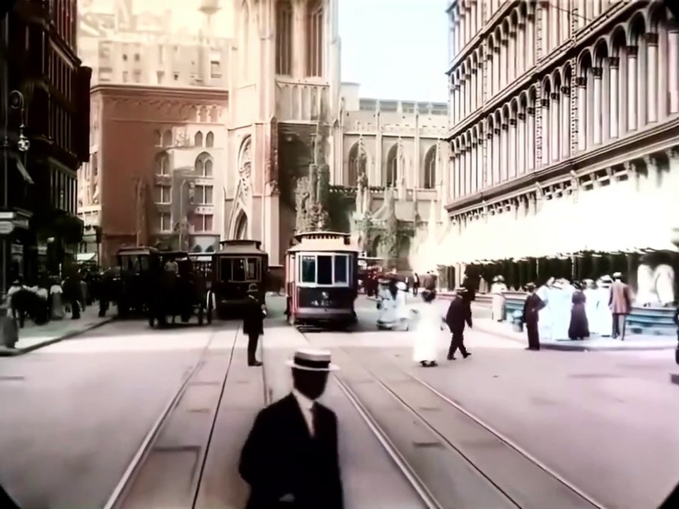 Captivating and hauntingly beautiful. New York in the early 20th century.