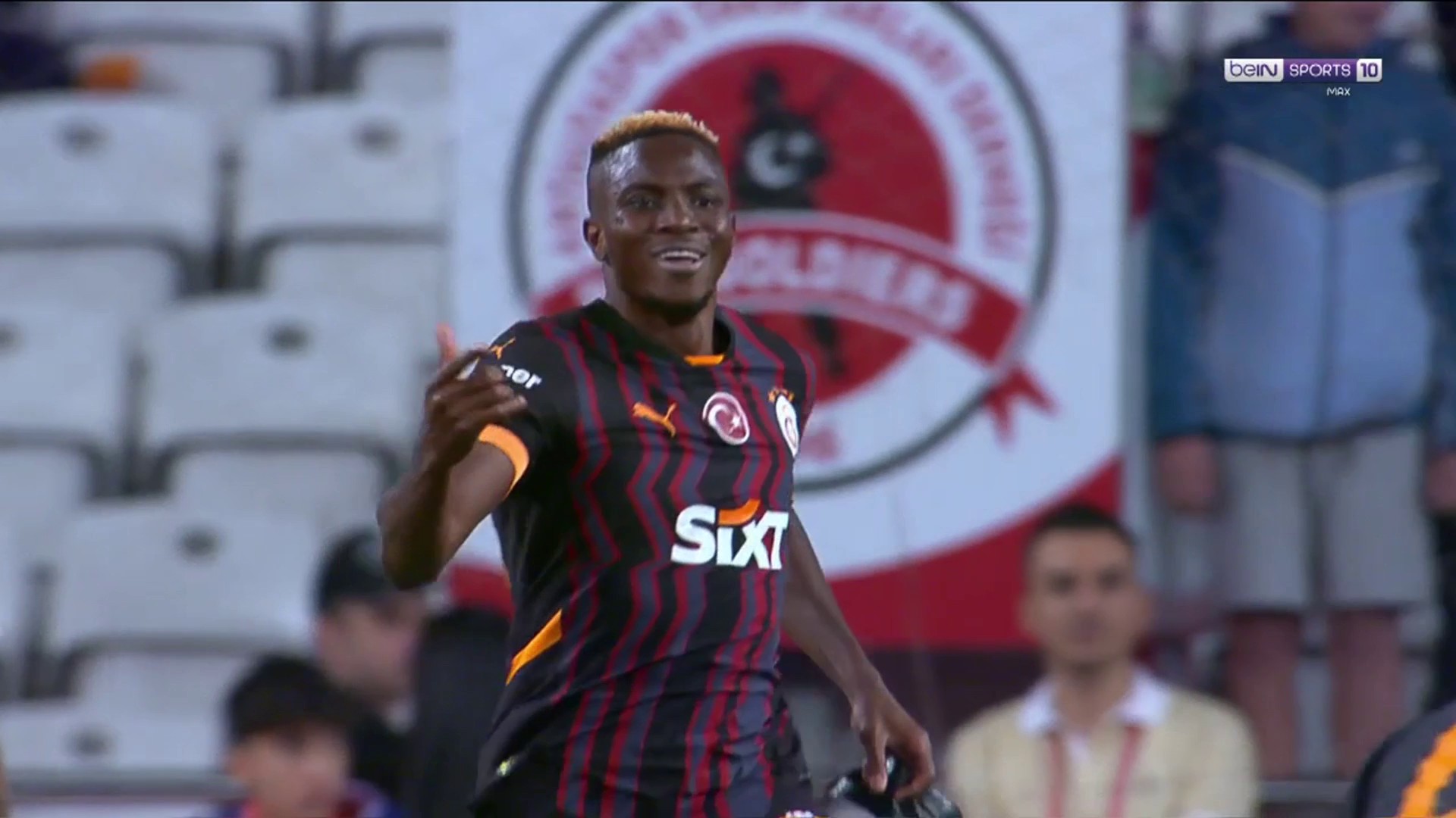 Süper Lig : Osimhen régale, doublé de Icardi.. Galatasaray s'amuse à Antalya !