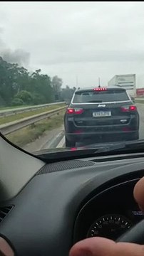 Ataques de facções seriam responsáveis por carros incendiados na Grande Floripa