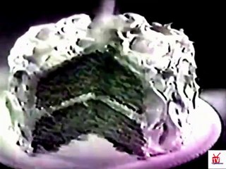 1950s Betty Crocker spice cake TV commercial - HUMONGOUS bite out of the cake