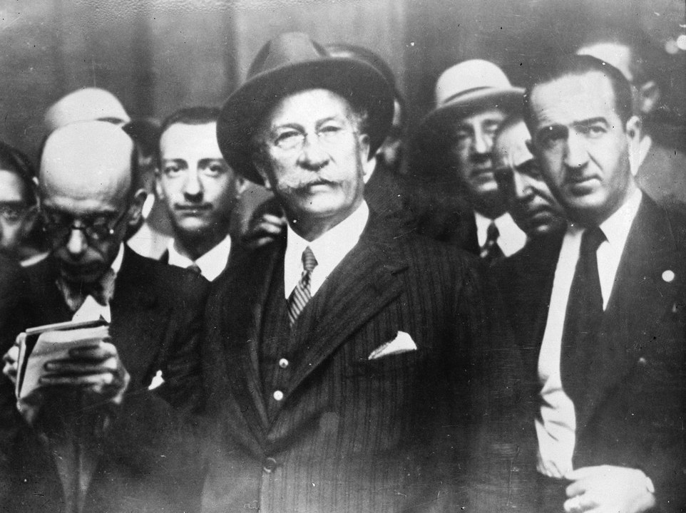 Historia Negra del Socialismo. Cómo el PSOE devora a la izquierda patriótica