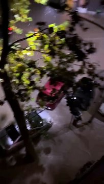 Bologna, gli allagamenti nei pressi di via Saffi