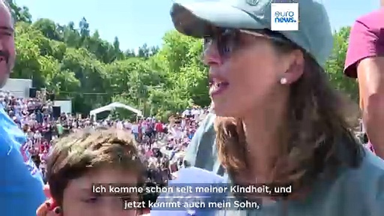 Spanisches Pferdefest 'Rapa das bestas' zieht Tausende Besucher an