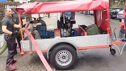 Alluvione a Modena, tombino esonda e fa allagare una via