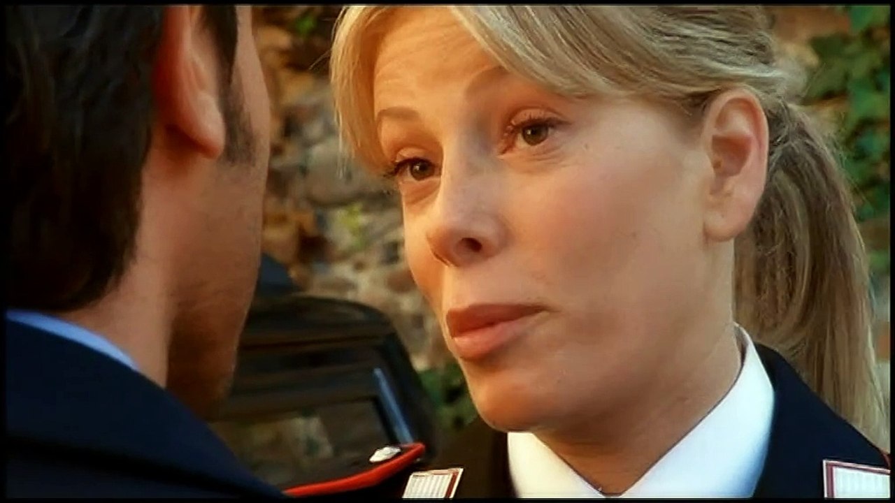 CARABINIERI S4 EP 22 FUGA DAL PARADISO