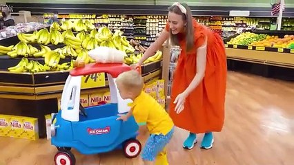 Chris and Mom learn to cook pizza