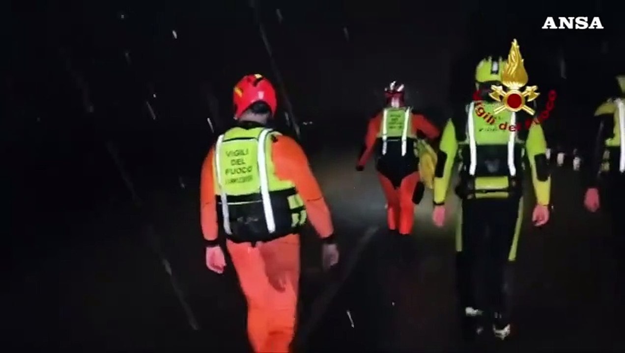 Maltempo centro e nord Italia, oltre 350 interventi dei vigili del fuoco