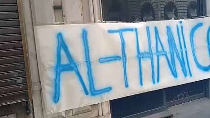 I tifosi della Lazio e lo striscione per Al Thani: "Compra..."