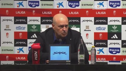 La sorprendente forma de dar un toque a los suyos de Pepe Mel