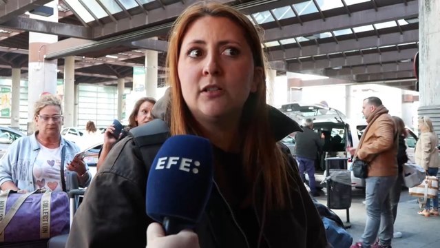 Usuarios de AVE en Atocha esta mañana.