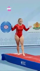 Sara Orskav doing her things