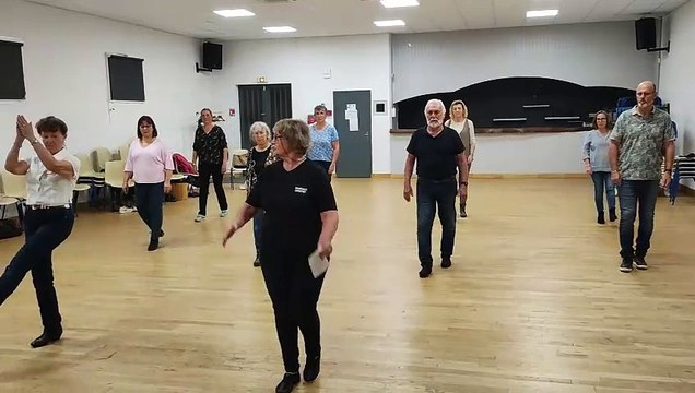 Cours débutants du 14102024 - Apprentissage Hooked on Country.