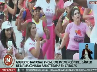 Caraqueños compartieron en bailoterapia de concientización para prevenir el cáncer de mama