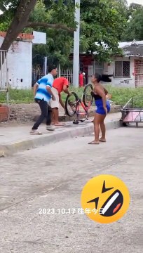 When Strangers Get Pranked: Funniest Public Reactions